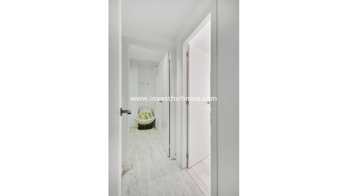 Sale - Apartment - Torrevieja - Playa del Cura