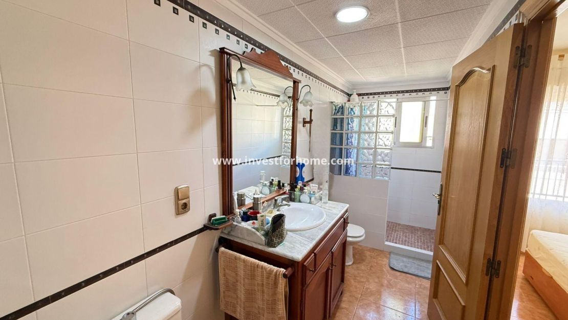 Sale - Apartment - Torrevieja - Playa del Cura