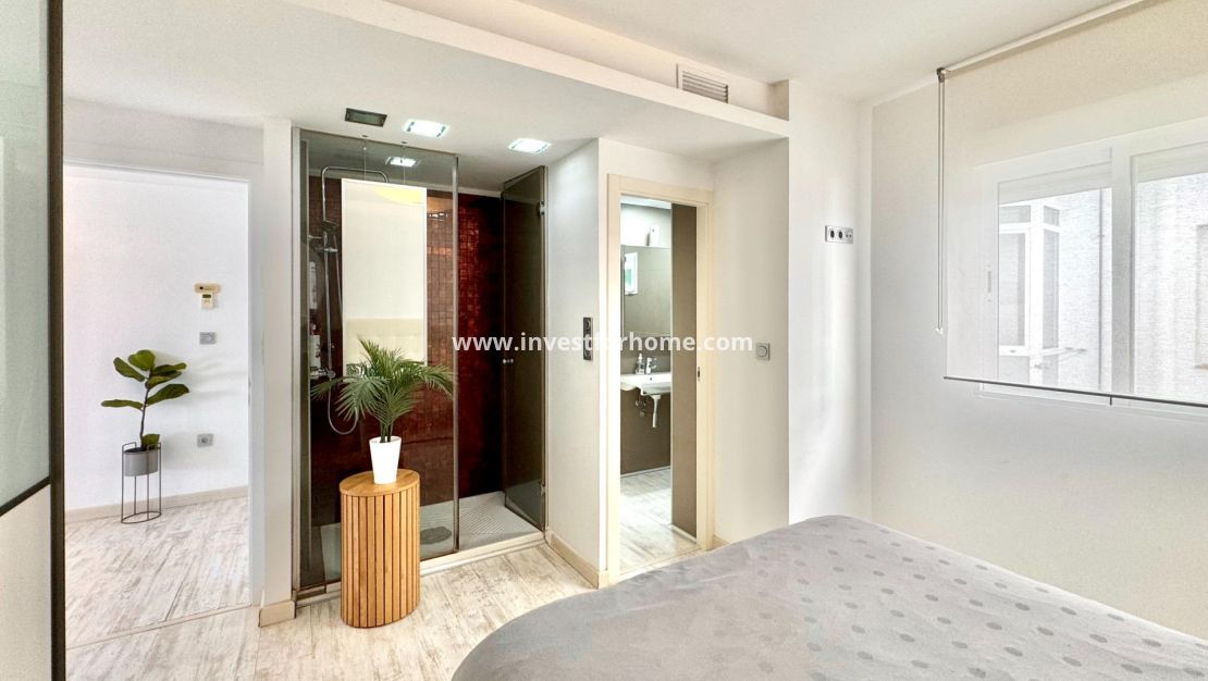 Sale - Apartment - Torrevieja - Playa del Cura