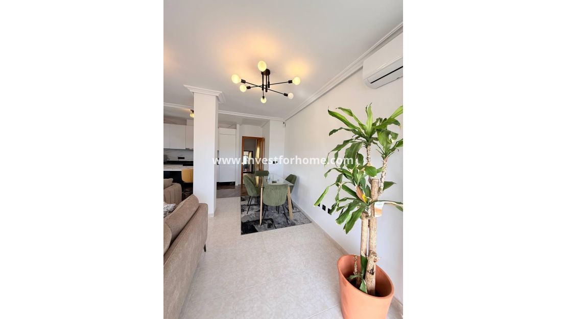 Sale - Apartment - Torrevieja - Playa del Cura