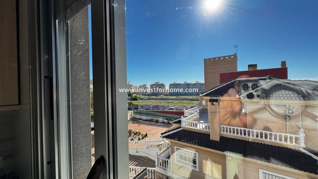 Sale - Apartment - Torrevieja - Playa del Cura