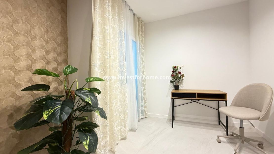 Sale - Apartment - Torrevieja - Playa del Cura
