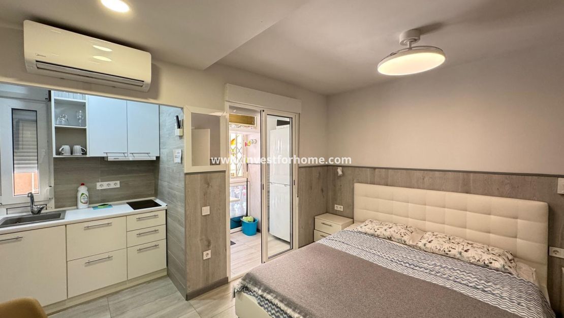 Sale - Apartment - Torrevieja - Playa del Cura