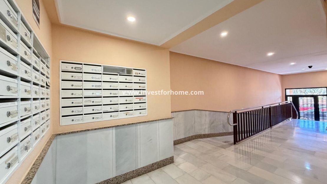 Sale - Apartment - Torrevieja - Playa del Cura