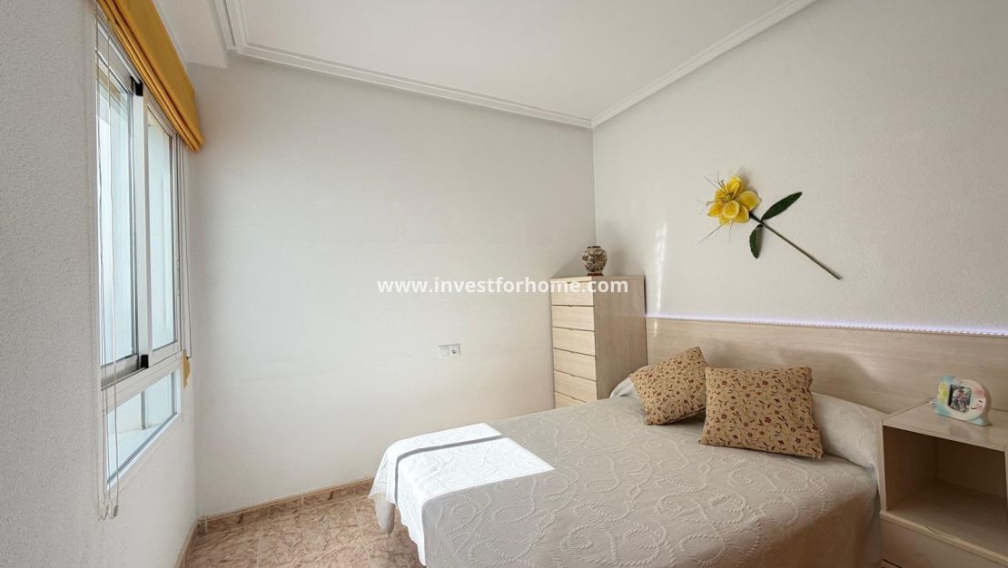 Sale - Apartment - Torrevieja - Playa del Cura