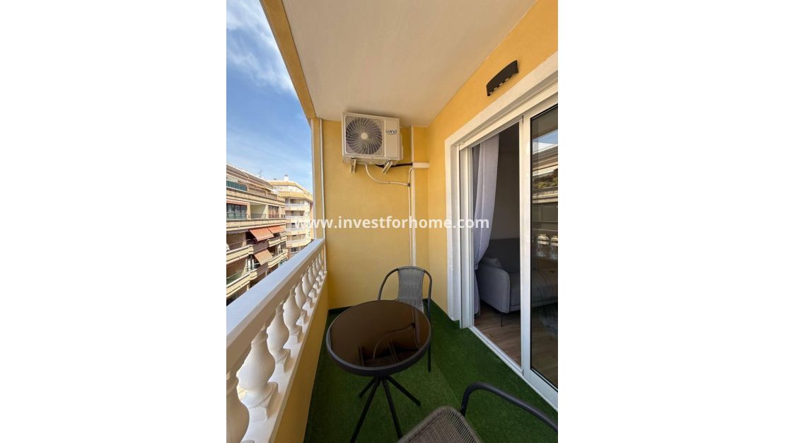 Sale - Apartment - Torrevieja - Playa del Cura
