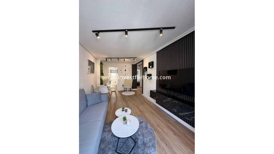 Sale - Apartment - Torrevieja - Playa del Cura