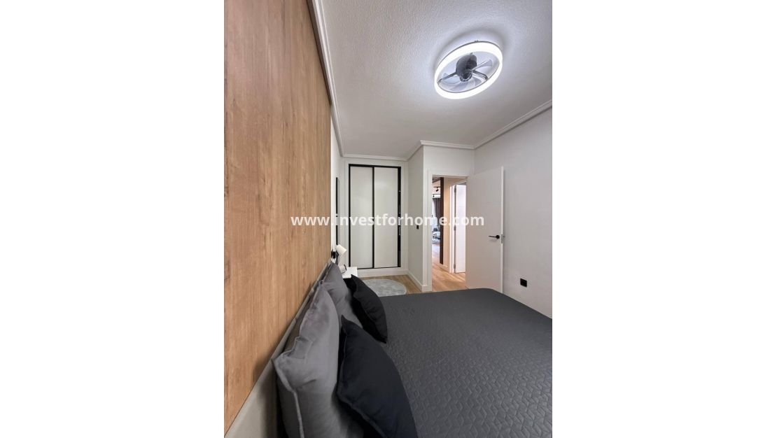 Sale - Apartment - Torrevieja - Playa del Cura