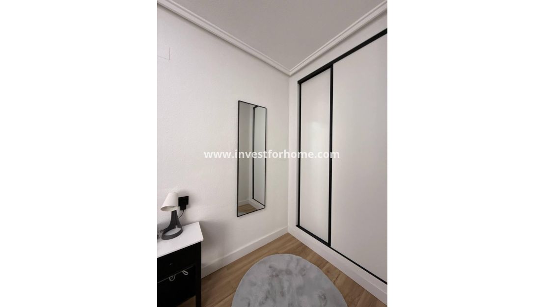 Sale - Apartment - Torrevieja - Playa del Cura