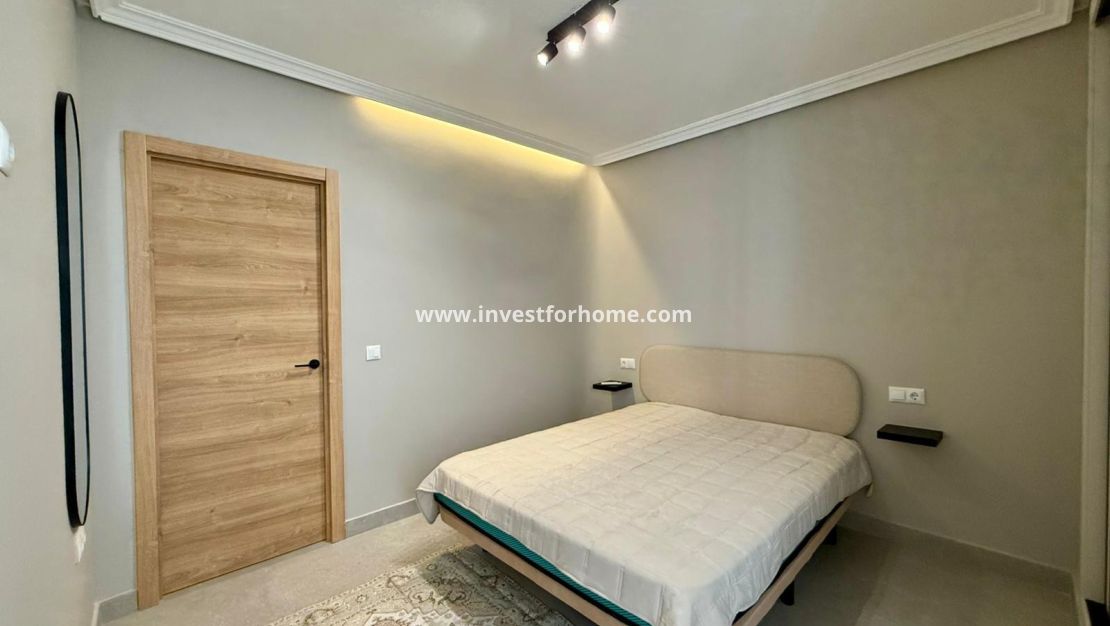 Sale - Apartment - Torrevieja - Playa del Cura