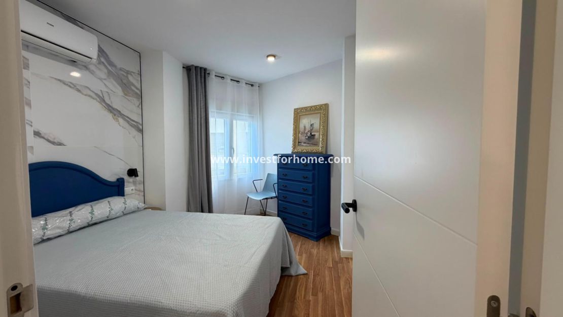 Sale - Apartment - Torrevieja - Playa del Cura
