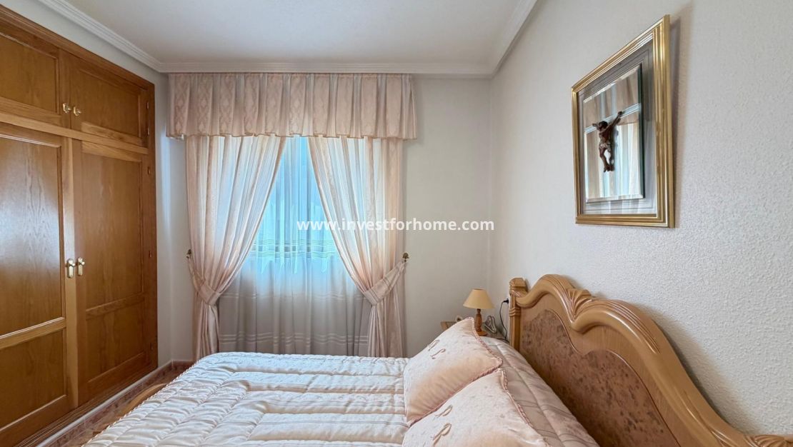 Sale - Apartment - Torrevieja - Playa del Cura
