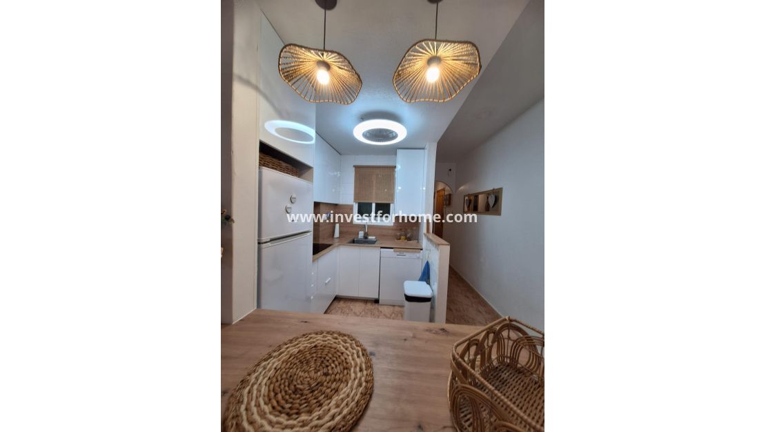 Sale - Apartment - Torrevieja - Playa del Cura