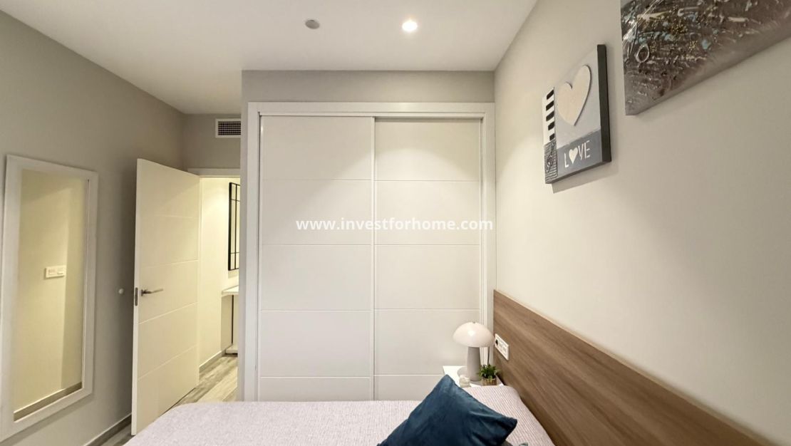 Sale - Apartment - Torrevieja - Playa del Cura