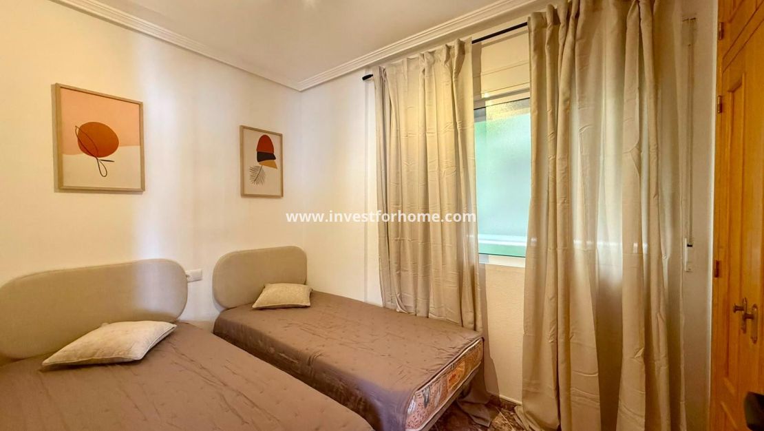 Sale - Apartment - Torrevieja - Playa del Cura