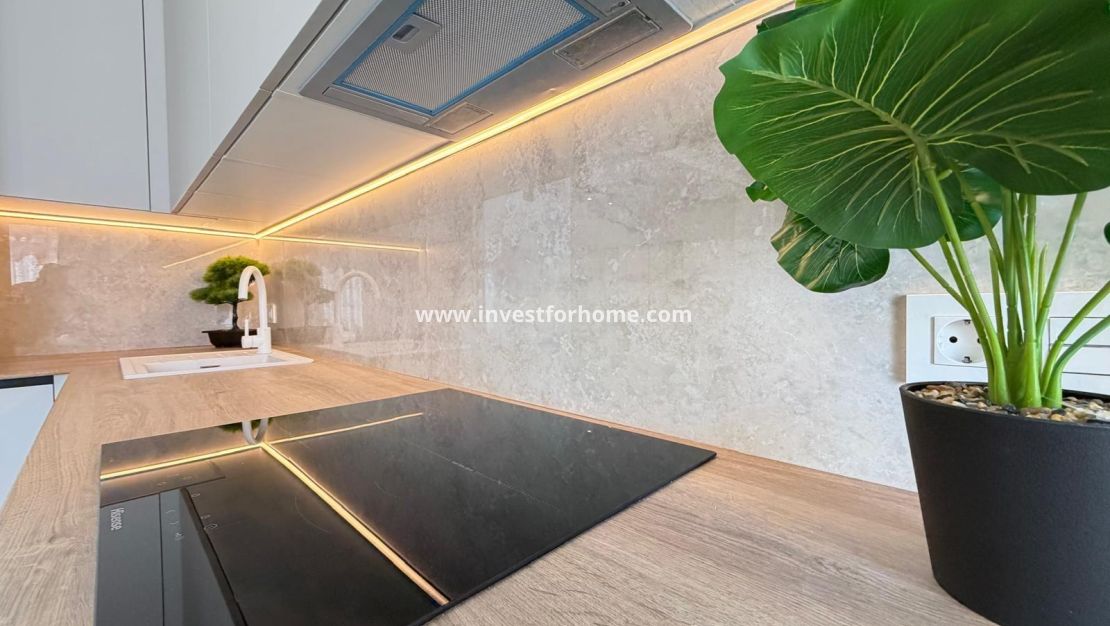 Sale - Apartment - Torrevieja - Playa del Cura