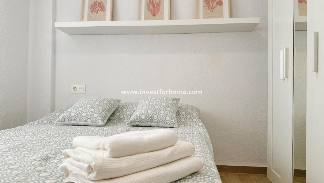 Sale - Apartment - Torrevieja - Playa del Cura