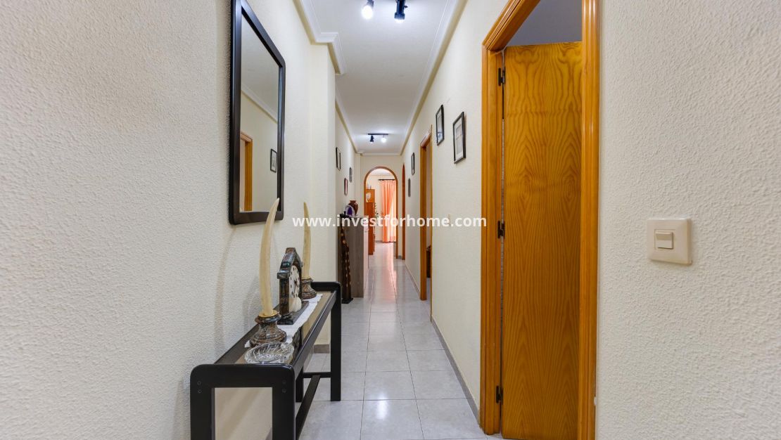 Sale - Apartment - Torrevieja - Playa del Cura