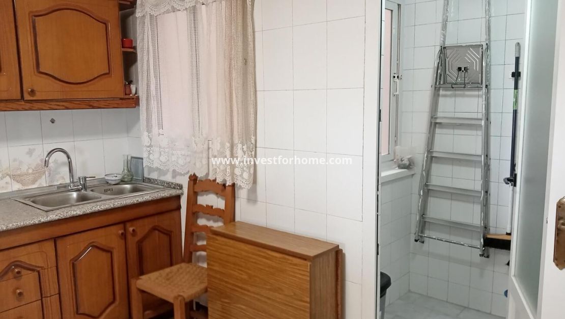 Sale - Apartment - Torrevieja - PLAYA LOS LOCOS