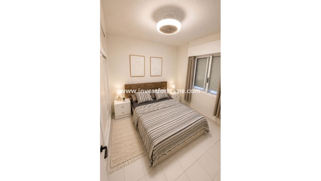 Sale - Apartment - Torrevieja - Playa Los Naufragos