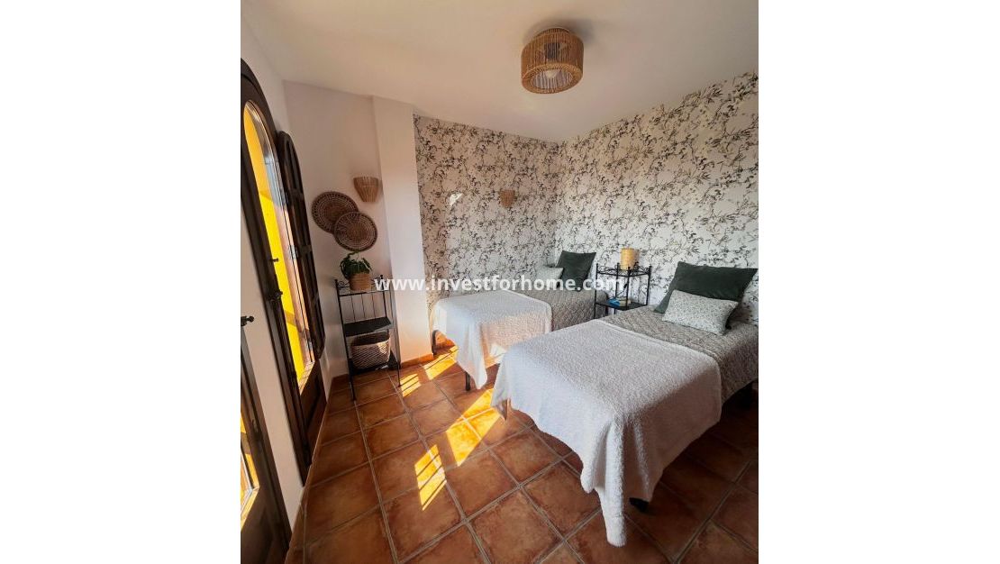 Sale - Apartment - Torrevieja - Punta prima