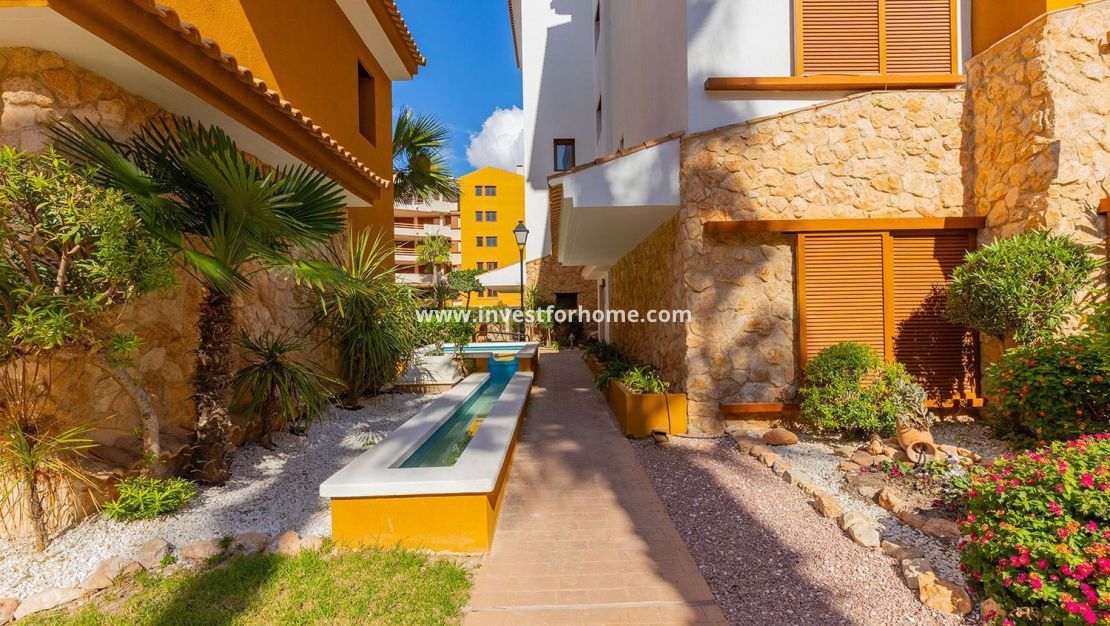 Sale - Apartment - Torrevieja - Punta prima