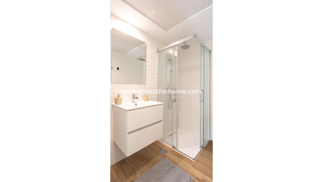 Sale - Apartment - Torrevieja - Punta prima