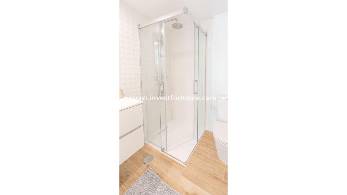 Sale - Apartment - Torrevieja - Punta prima