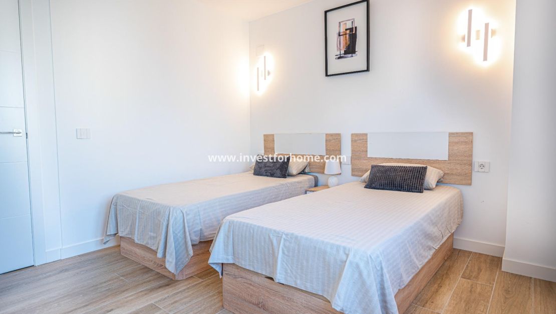 Sale - Apartment - Torrevieja - Punta prima