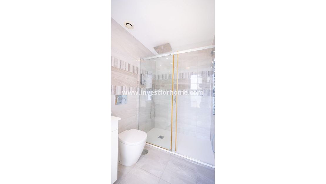 Sale - Apartment - Torrevieja - Punta prima