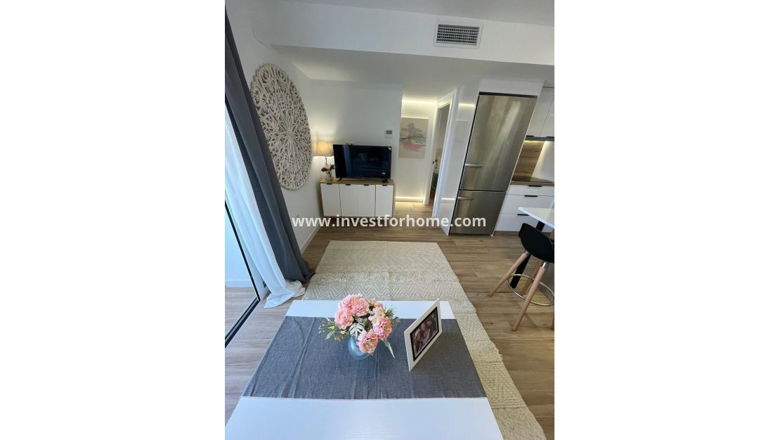 Sale - Apartment - Torrevieja - Punta prima