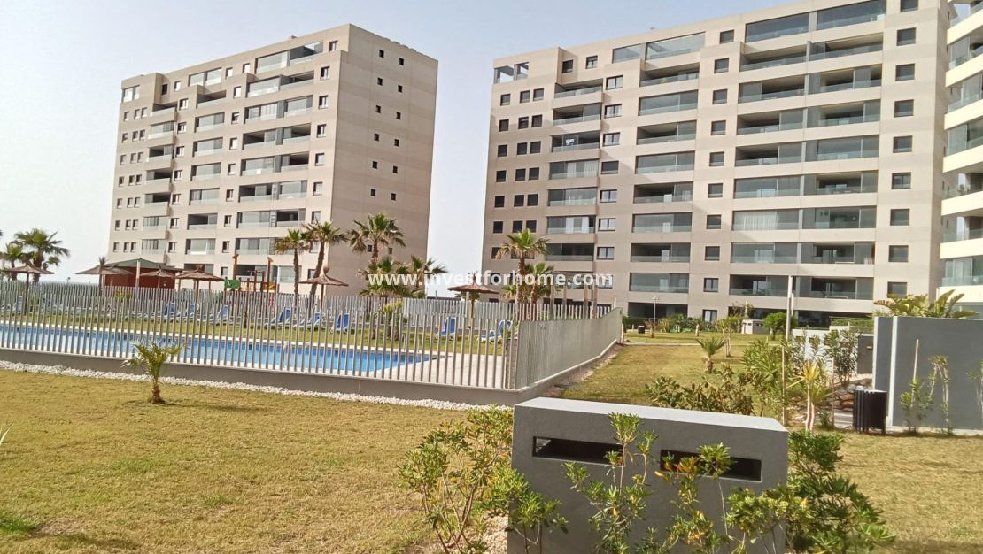 Sale - Apartment - Torrevieja - Punta prima