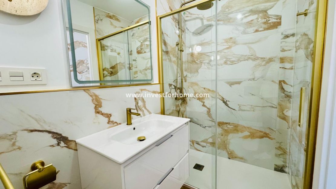 Sale - Apartment - Torrevieja - Punta prima