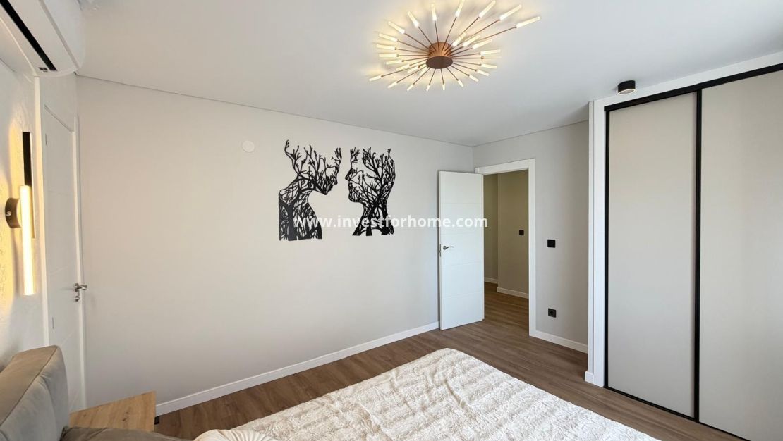 Sale - Apartment - Torrevieja - Punta prima