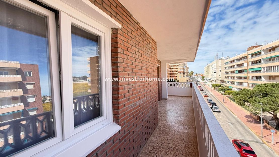 Sale - Apartment - Torrevieja - Punta prima