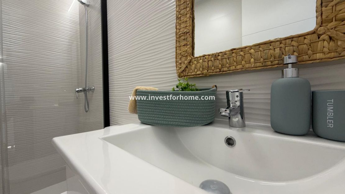 Sale - Apartment - Torrevieja - Punta prima