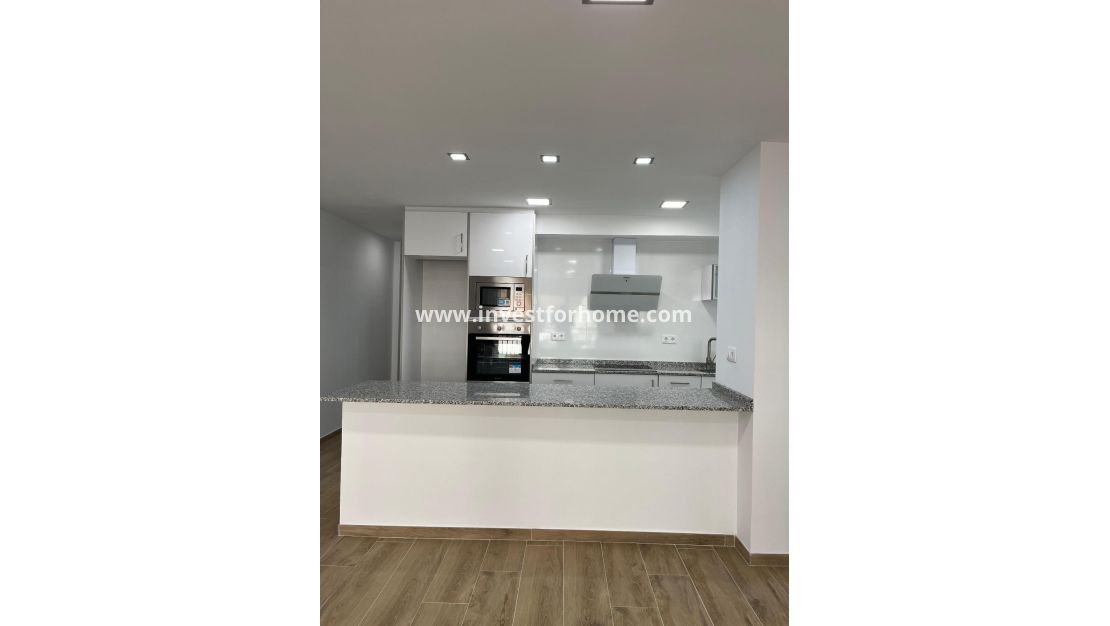 Sale - Apartment - Torrevieja - Torrelamata - La Mata