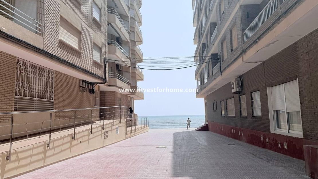 Sale - Apartment - Torrevieja - Torrelamata - La Mata
