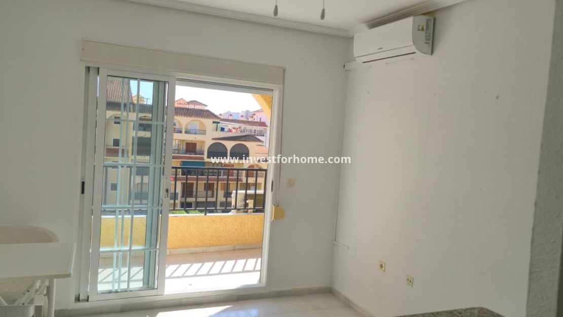 Sale - Apartment - Torrevieja - Torrelamata - La Mata
