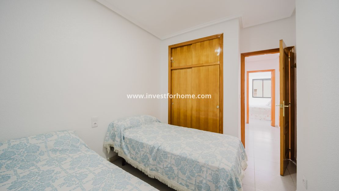 Sale - Apartment - Torrevieja - Torrelamata - La Mata