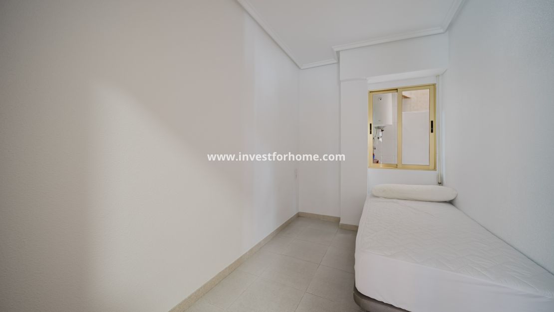 Sale - Apartment - Torrevieja - Torrelamata - La Mata