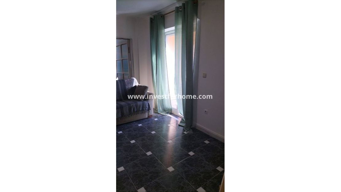Sale - Apartment - Torrevieja - Torrelamata - La Mata