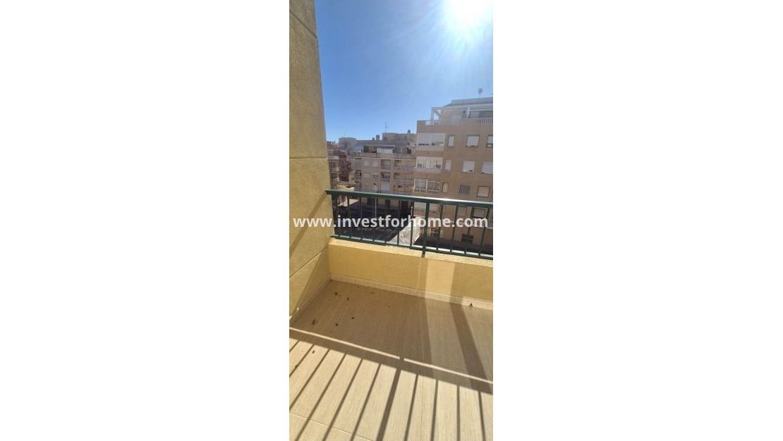 Sale - Apartment - Torrevieja - Torrelamata - La Mata