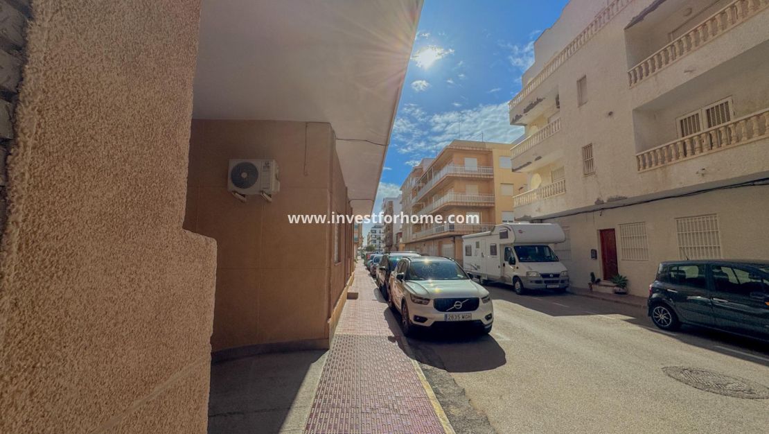 Sale - Apartment - Torrevieja - Torrelamata - La Mata