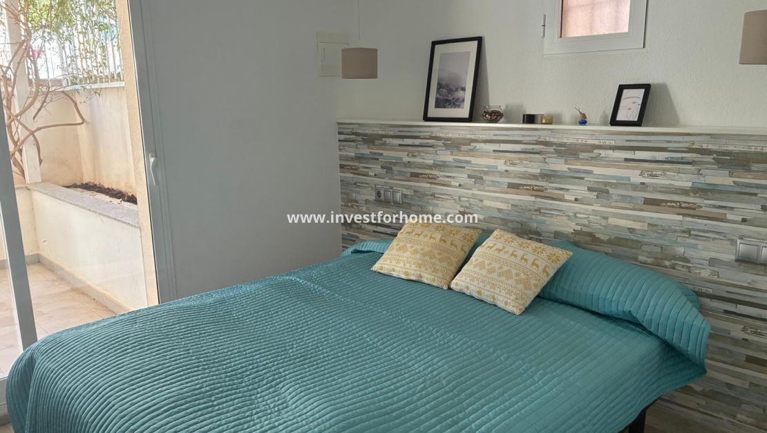 Sale - Apartment - Torrevieja - Torrelamata - La Mata