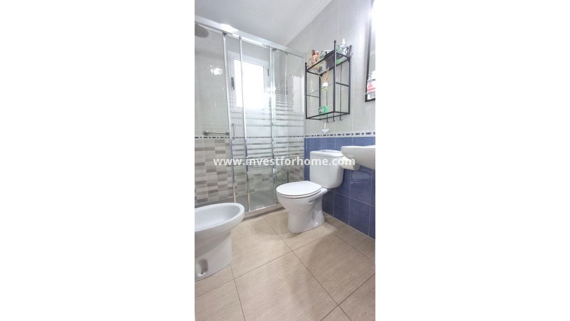 Sale - Apartment - Torrevieja - Torrelamata - La Mata