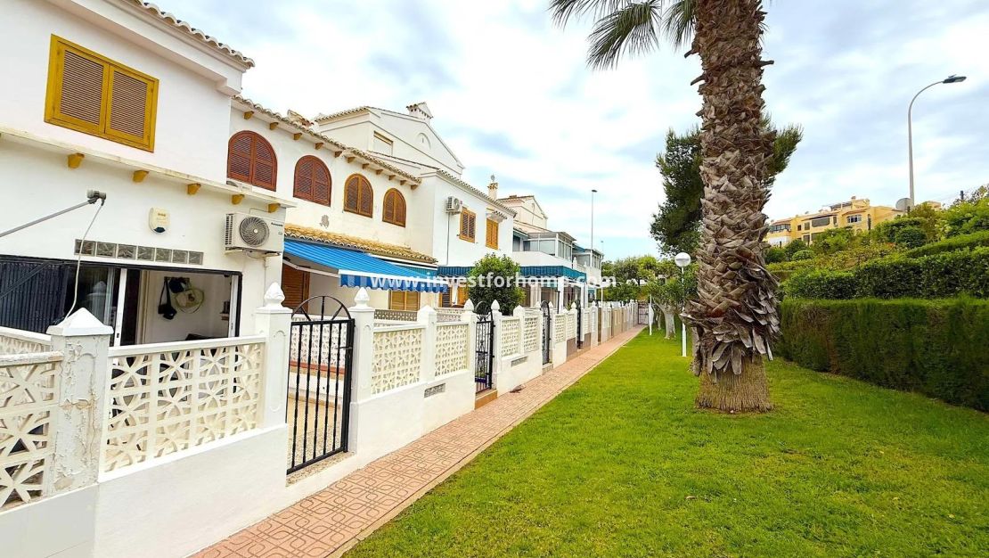 Sale - Apartment - Torrevieja - Torrelamata - La Mata