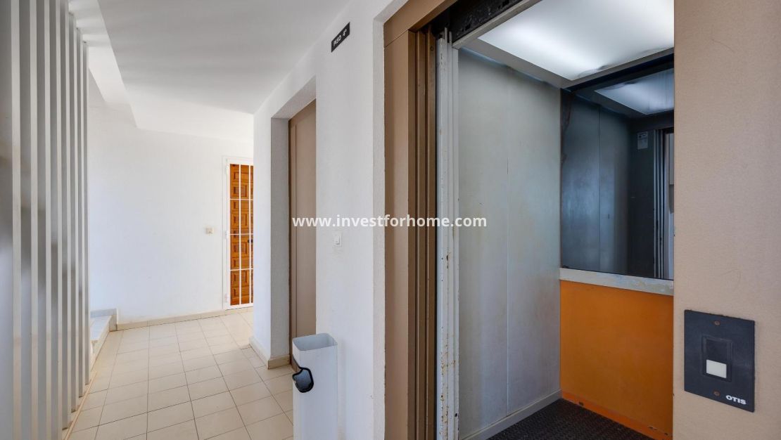 Sale - Apartment - Torrevieja - Torrelamata - La Mata