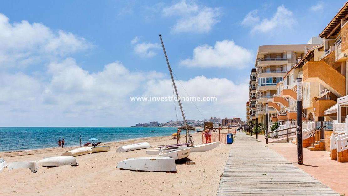 Sale - Apartment - Torrevieja - Torrelamata - La Mata