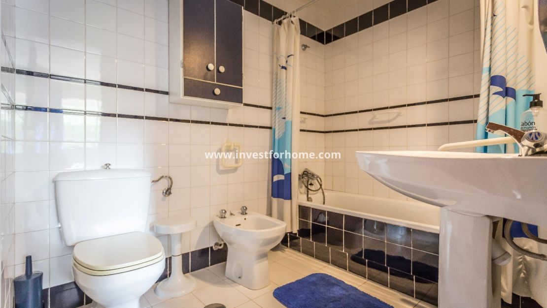 Sale - Apartment - Torrevieja